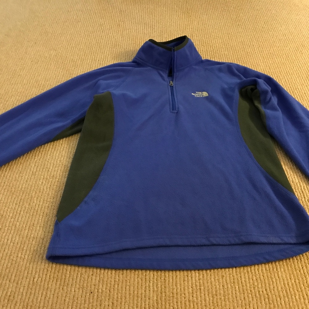 North face medium fleece half zip jacket